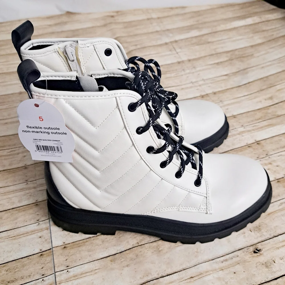 Wonder Nation Kids Quited Combat  Boots White/Black Size 5